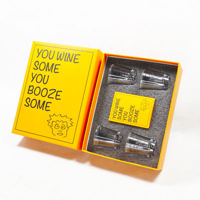 Stolik Pić W wieku Doroślejszym Strona Niestandardowe Pytania Gra w karty