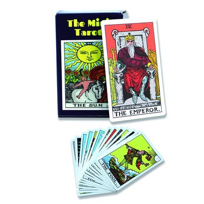 Niestandardowo wydrukowane karty tarot z przewodnikiem na papierze czarnego rdzenia 310gm